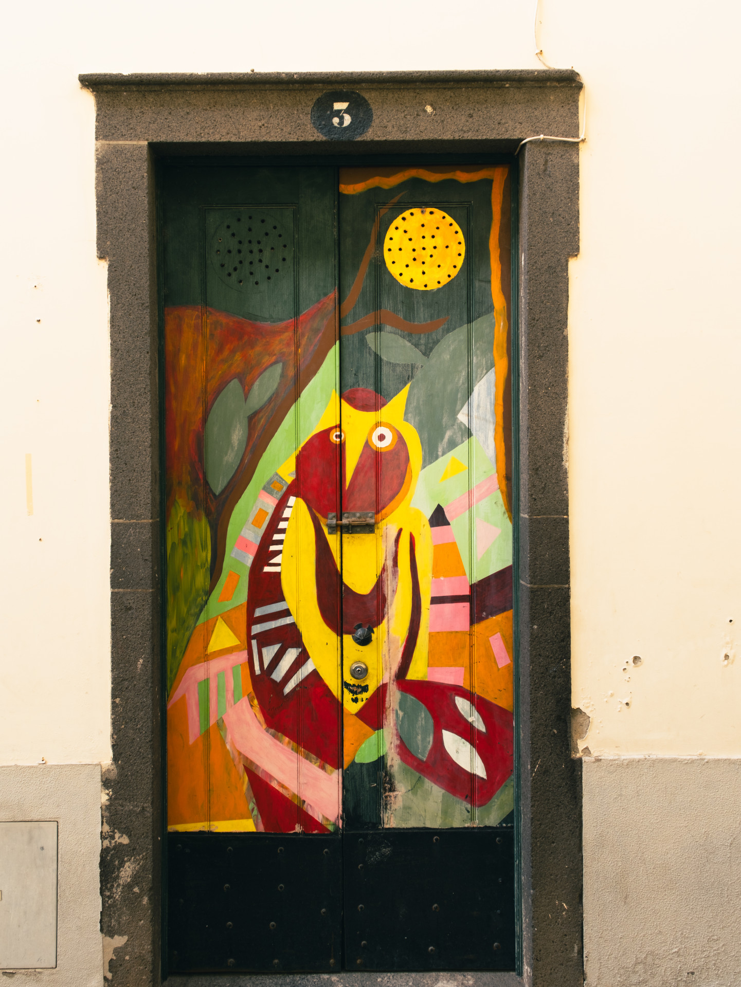Painted Owl Door, Rua de Santa Maria, Funchal