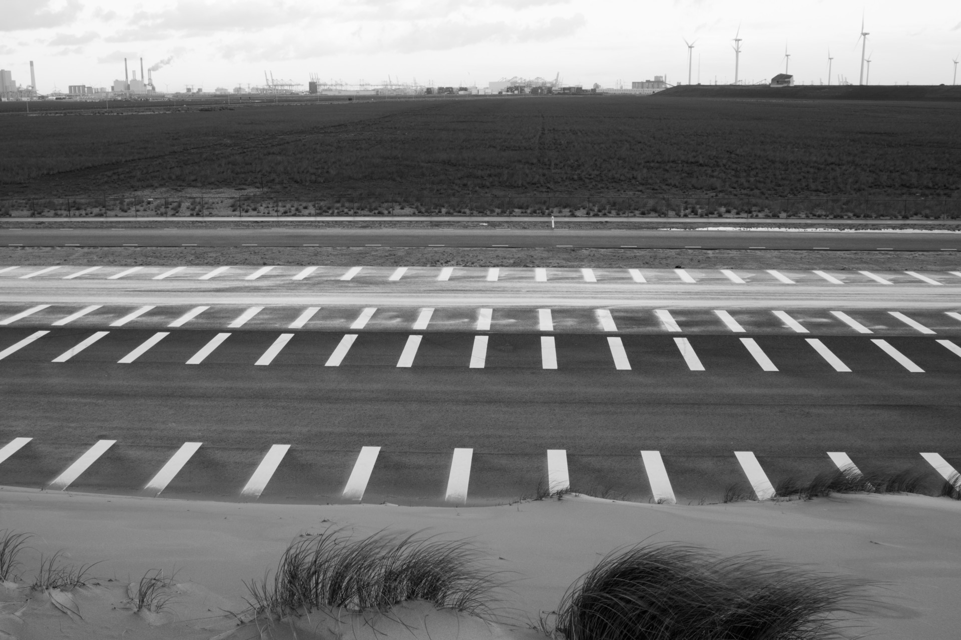 Crosswalks at Maasvlakte 2